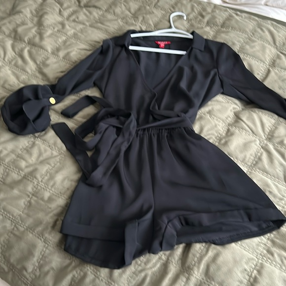 Gorgeous jumpsuit wore once - Picture 1 of 2